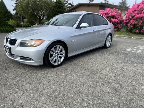 Used 2008 BMW 328i Sedan RWD image 9