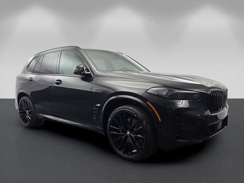 Used 2025 BMW X5 sDrive40i w/ M Sport Package RWD image 1
