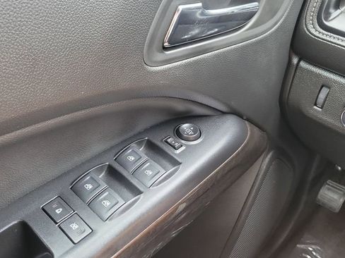 Used 2020 GMC Canyon SLE w/ Elevation Edition AWD/4WD image 19