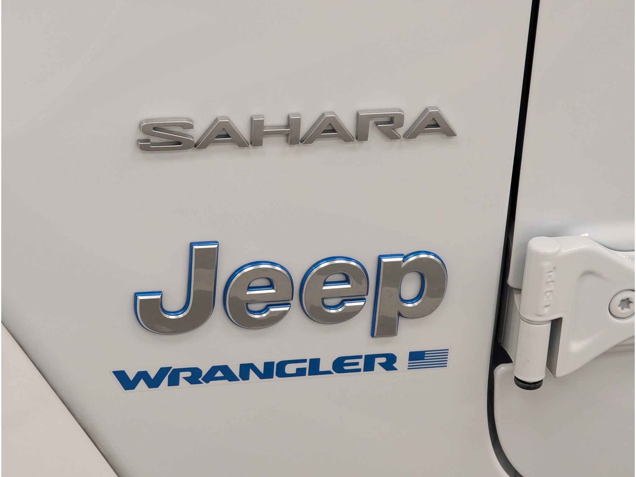 Used 2024 Jeep Wrangler Unlimited Sahara AWD/4WD image 5