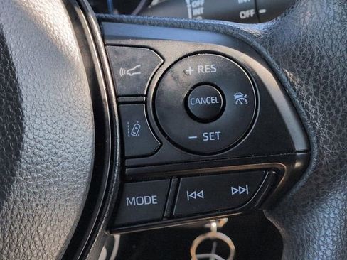 Certified 2025 Toyota RAV4 LE AWD/4WD image 18