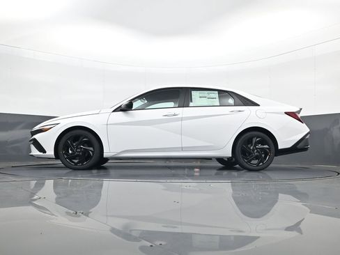 New 2026 Hyundai Elantra Sport image 28
