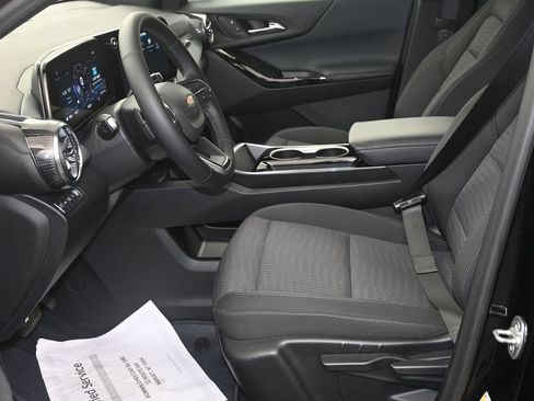 Certified 2025 Chevrolet Equinox LT w/ Safety and Technology Package AWD/4WD image 10