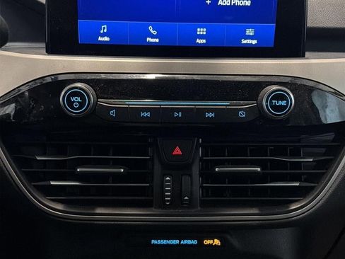 Used 2022 Ford Escape SEL image 9