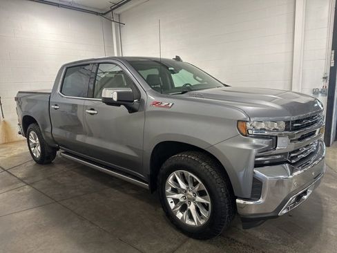 Used 2022 Chevrolet Silverado 1500 LTZ w/ LTZ Premium Package image 3