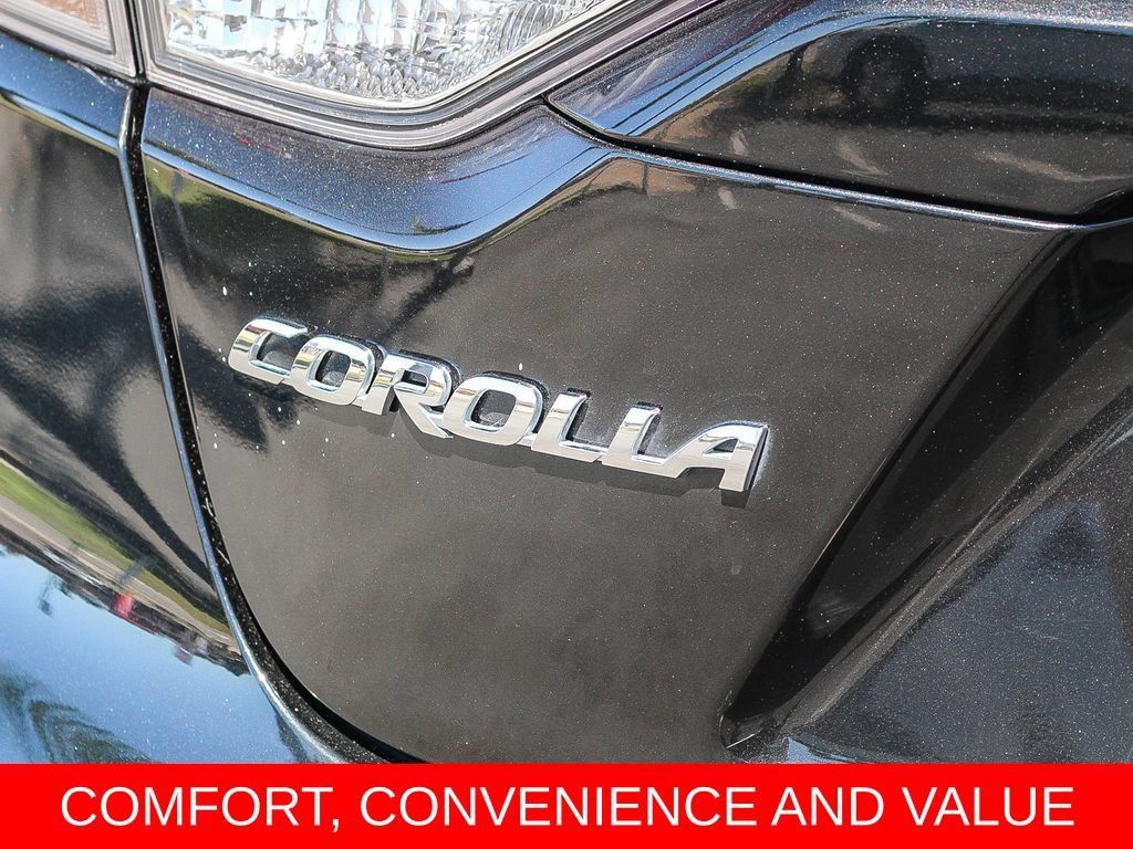 Used 2021 Toyota Corolla LE FWD image 8