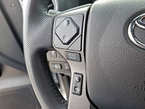 Used 2023 Toyota Tacoma TRD Sport image 19