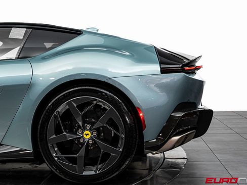 Used 2025 Ferrari 12Cilindri RWD image 16