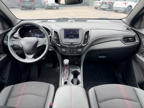 Used 2023 Chevrolet Equinox RS w/ LPO, Floor Liner Package FWD image 21