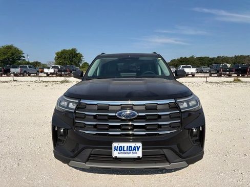 New 2026 Ford Explorer Active w/ Active Comfort Package AWD/4WD image 17