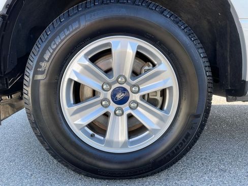 Used 2019 Ford F150 XLT w/ Equipment Group 301A Mid RWD image 35