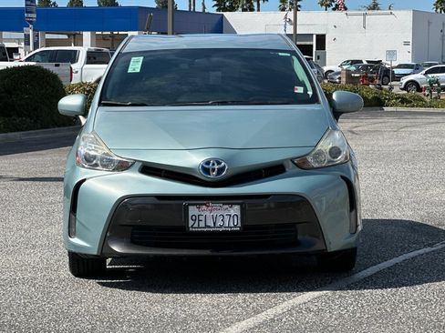 Used 2017 Toyota Prius V Three FWD image 10