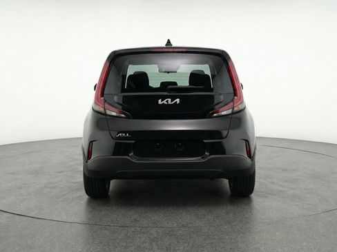 Used 2025 Kia Soul LX w/ LX Technology Package FWD image 7