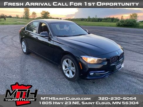 Used 2017 BMW 330i xDrive Sedan AWD/4WD image 2