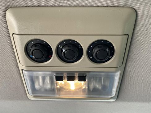Used 2015 Land Rover LR4 HSE LUX AWD/4WD image 27