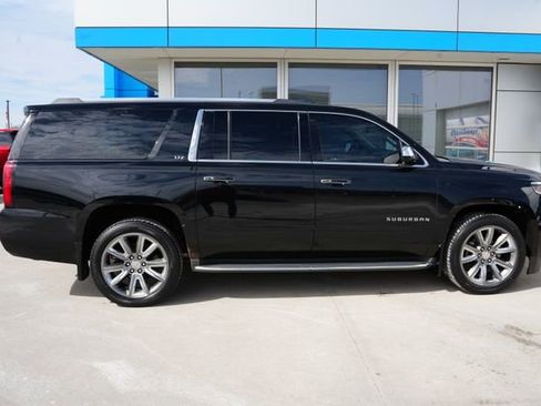 Used 2016 Chevrolet Suburban LTZ image 37