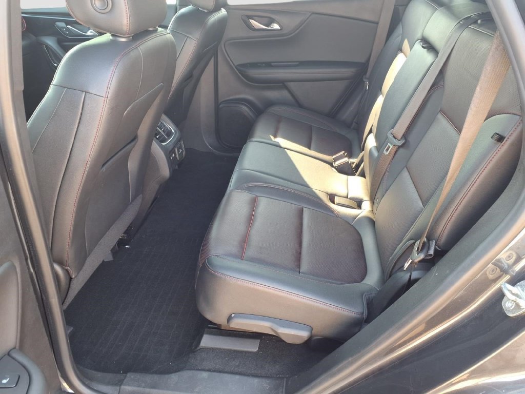 Used 2021 Chevrolet Blazer RS w/ Enhanced Convenience Package FWD image 26