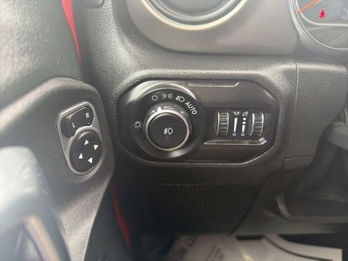Used 2020 Jeep Wrangler Unlimited Sport S AWD/4WD image 32