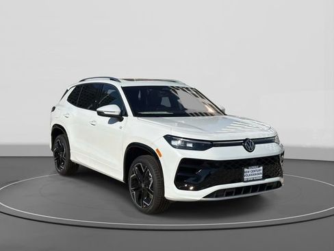 New 2026 Volkswagen Tiguan SEL R-Line AWD/4WD image 1