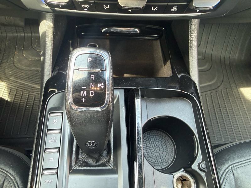 Used 2020 Maserati Levante S AWD/4WD image 32