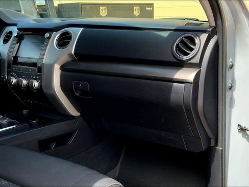 Used 2021 Toyota Tundra SR5 w/ Trail Edition image 19