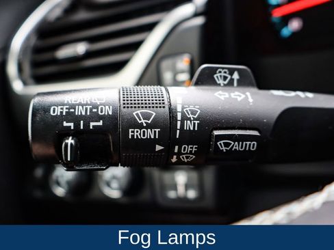 Used 2018 Chevrolet Suburban Premier image 30