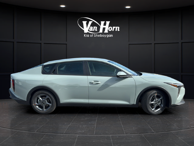 New 2026 Kia K4 FWD image 8