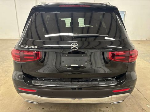 Certified 2024 Mercedes-Benz GLB 250 image 7