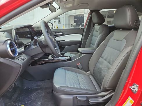 New 2026 Chevrolet Trax LT w/ Driver Confidence Package FWD image 19