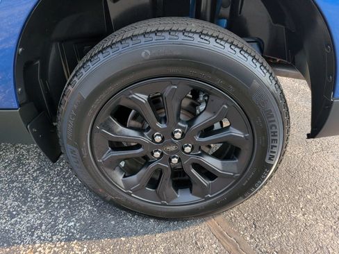Certified 2024 Ford Maverick Lariat w/ Black Appearance Package FWD image 34
