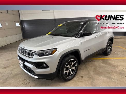 Used 2025 Jeep Compass Limited AWD/4WD image 12