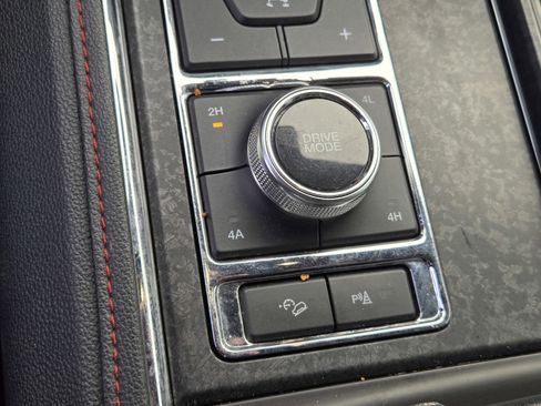 Certified 2023 Ford Expedition Limited image 22