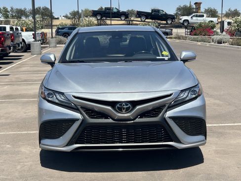 Used 2024 Toyota Camry XSE FWD image 8