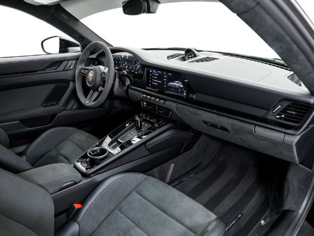Certified 2026 Porsche 911 Carrera T RWD image 25
