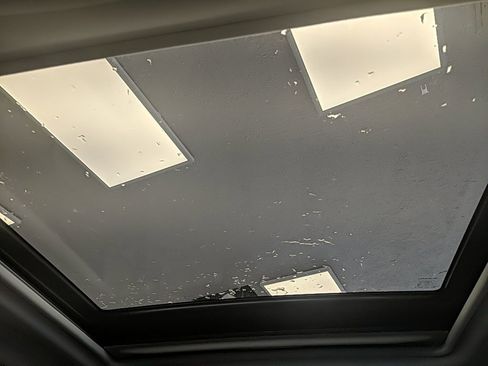 Used 2023 Subaru Forester Premium image 32