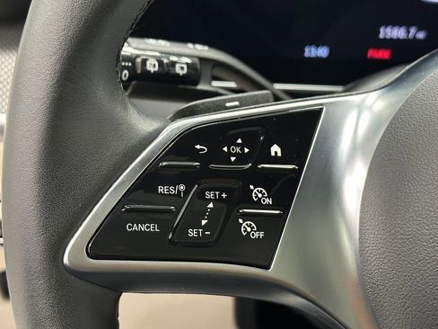 Certified 2025 Mercedes-Benz GLC 300 image 27