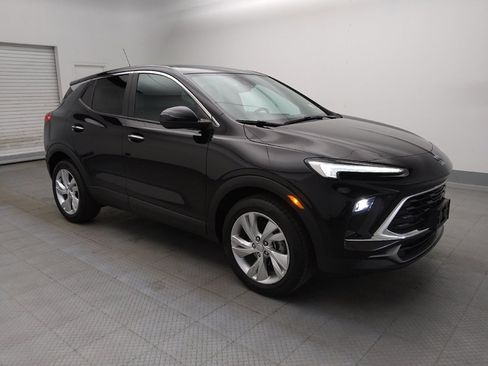 Used 2024 Buick Encore GX Preferred FWD image 11