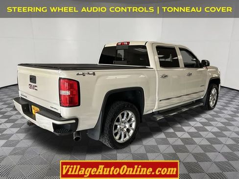 Used 2015 GMC Sierra 1500 Denali w/ Driver Alert Package AWD/4WD image 4
