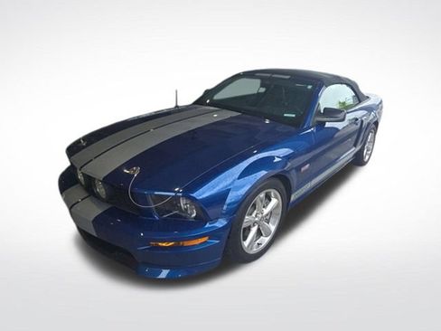 Used 2008 Ford Mustang GT RWD image 10