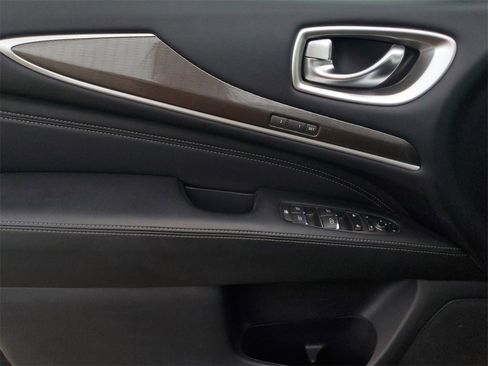 Used 2018 INFINITI QX60 AWD w/ Premium Plus Package image 11
