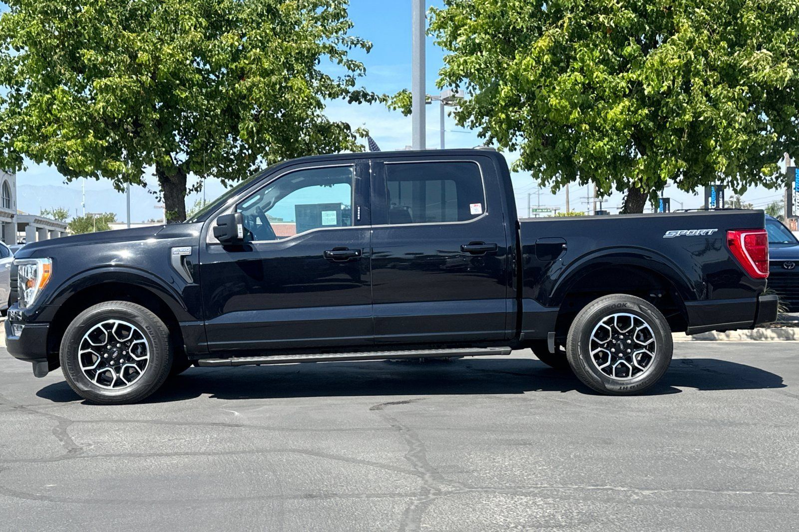 Used 2023 Ford F150 XLT w/ Equipment Group 302A High RWD image 7
