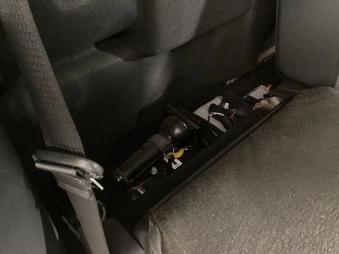 Used 2024 Ford F250 XLT image 11