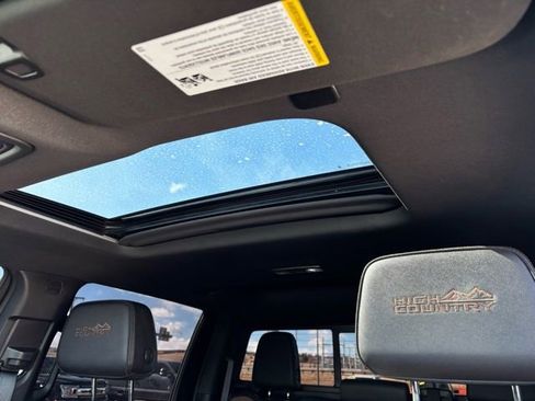 Used 2024 Chevrolet Silverado 3500 High Country w/ Technology Package image 33