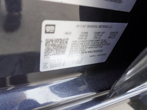 Used 2022 Chevrolet Silverado 1500 Custom image 30