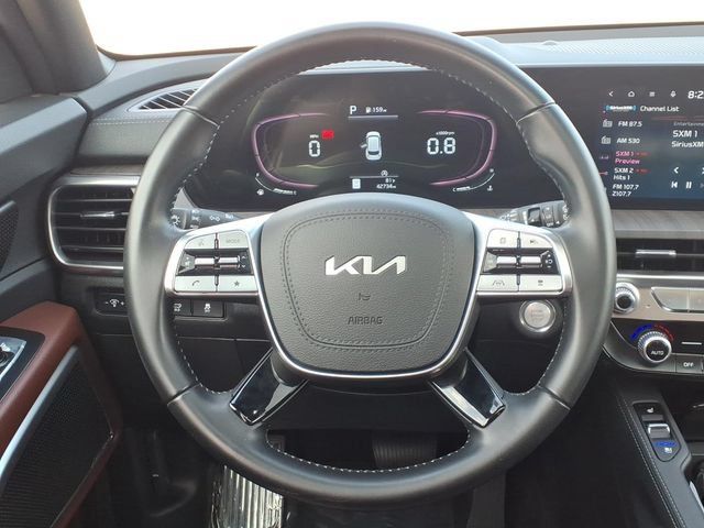 Used 2024 Kia Telluride EX w/ EX Captain's Chair Package FWD image 5