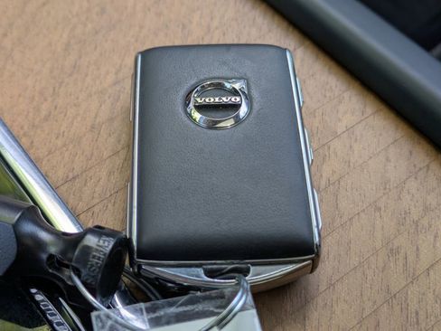 Used 2020 Volvo XC90 T6 Inscription w/ Protection Package Premier image 44