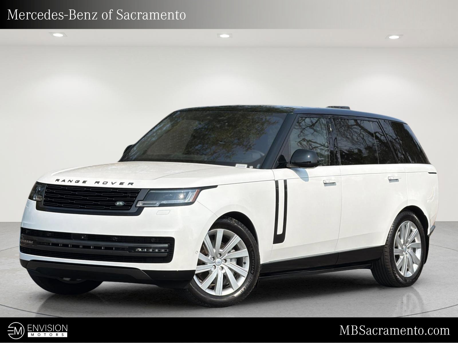 Used 2023 Land Rover Range Rover Long Wheelbase SE AWD/4WD image 1