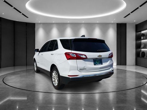 Used 2018 Chevrolet Equinox LT FWD image 4
