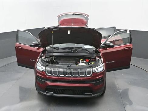 Used 2022 Jeep Compass Latitude w/ Convenience Group FWD image 34