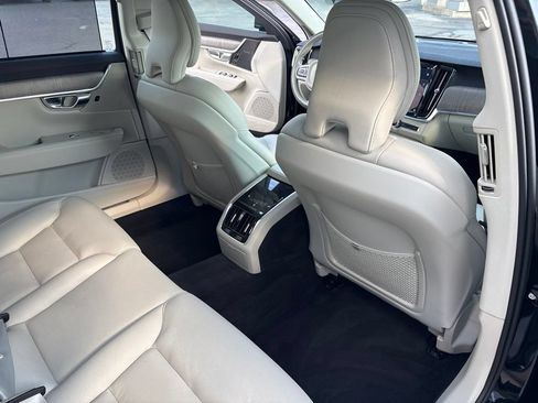 Certified 2023 Volvo S90 B6 Plus AWD/4WD image 34